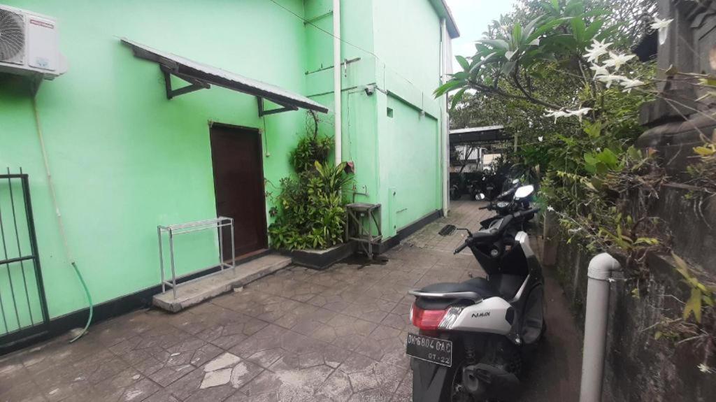 Hotel Oyo 90714 Umah Pande Tabanan Near Tanah Lot Extérieur photo
